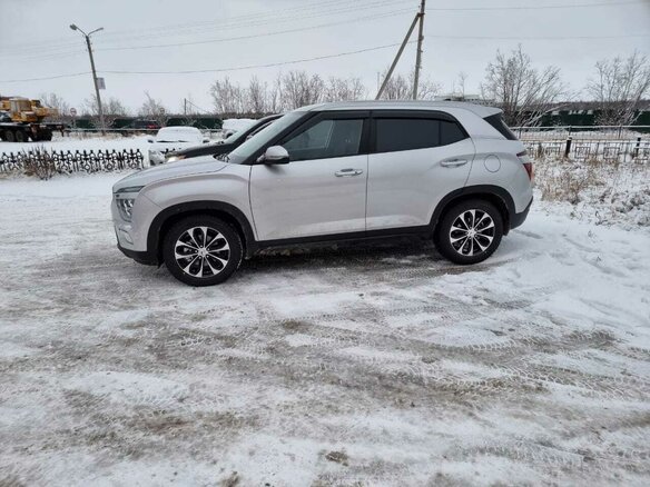 2021 Hyundai Creta II, серебристый - вид 1