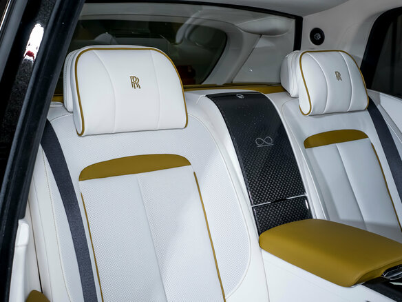 2025 Rolls-Royce Cullinan Black Badge I Рестайлинг (Series II), чёрный, 72000000 рублей - вид 37