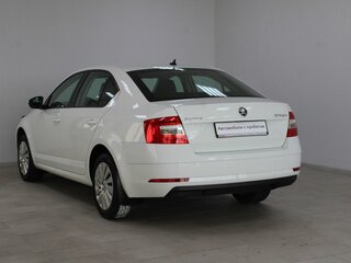 2019 Skoda Octavia III (A7) Рестайлинг, белый, 1639900 рублей, вид 4