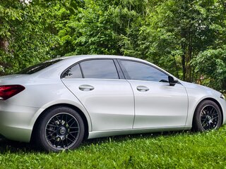 2020 Mercedes-Benz A-Класс 180 IV (W177), серый, 2222000 рублей, вид 1