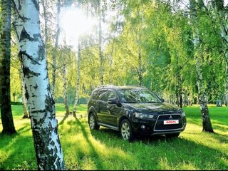 2009 Mitsubishi Outlander II Рестайлинг, чёрный, 830000 рублей, вид 1