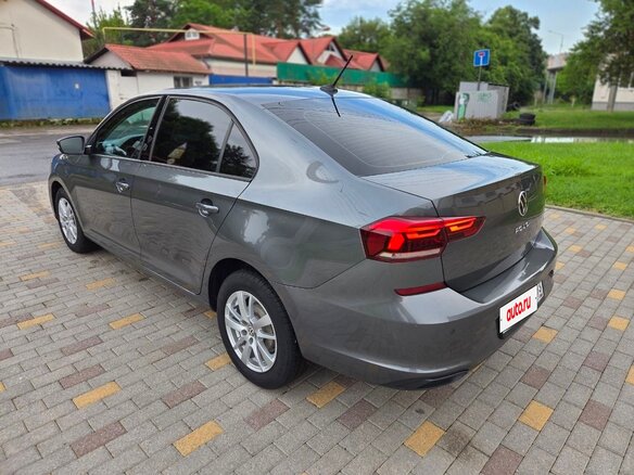 2020 Volkswagen Polo VI, серый, 1590000 рублей - вид 5