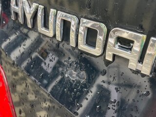 2013 Hyundai Solaris I, чёрный, 850000 рублей, вид 3