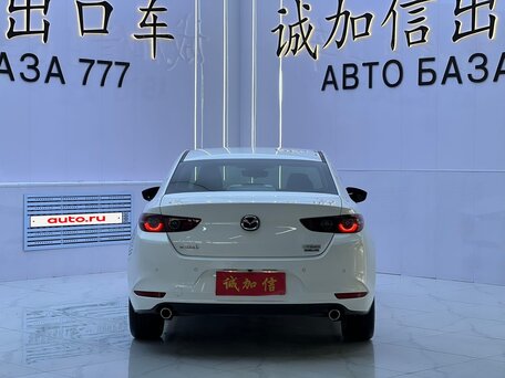 2023 Mazda 3 Axela IV (BP), белый, 1800000 рублей, вид 5