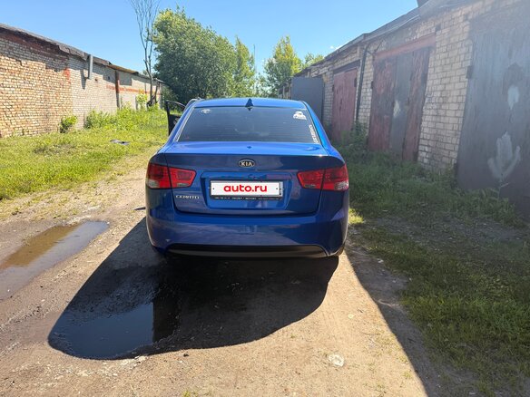 2011 Kia Cerato 6-speed II, голубой, 435000 рублей - вид 2