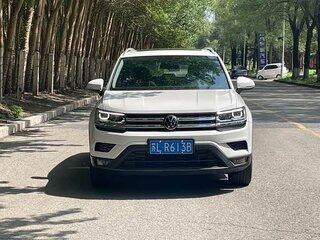 2022 Volkswagen Tharu I, белый, 1410000 рублей, вид 2