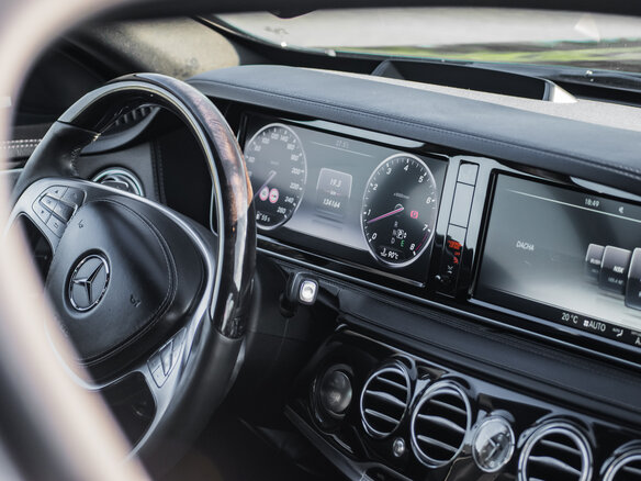 2015 Mercedes-Benz S-Класс 500 VI (W222, C217), чёрный, 4550000 рублей - вид 9