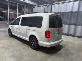 2017 Volkswagen Caddy Maxi IV, белый, 1899000 рублей, вид 4