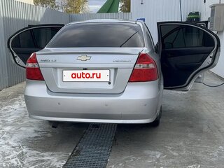 2011 Chevrolet Aveo I Рестайлинг, серебристый, 312000 рублей, вид 5