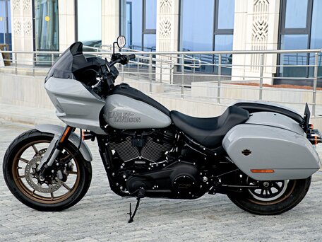 2024 Harley-Davidson Low Rider ST, серый, 2350000 рублей, вид 5