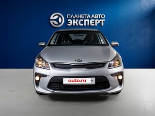 2018 Kia Rio IV, серебристый, 1299000 рублей, вид 2