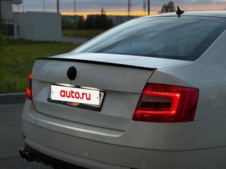 2017 Skoda Octavia III (A7) Рестайлинг, белый, 1050000 рублей, вид 5