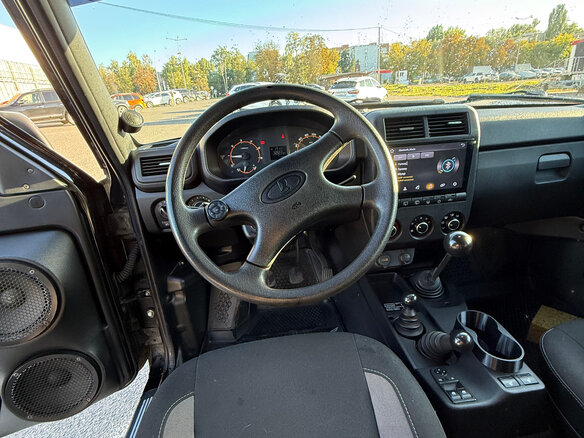 2021 Lada (ВАЗ) 2121 (4x4) Urban I Рестайлинг (2020), чёрный, 750000 рублей - вид 17
