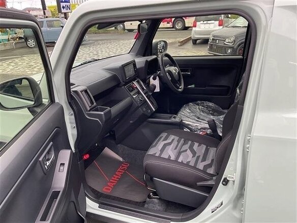 2022 Daihatsu Taft II, зелёный - вид 13