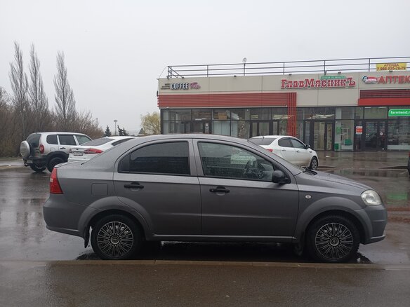 2011 Chevrolet Aveo I Рестайлинг, серый, 290000 рублей - вид 3