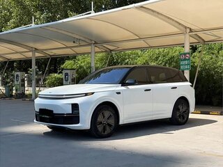 2024 Li Auto (Lixiang) L7 42.8 kWh I Рестайлинг, белый, 6540000 рублей, вид 1