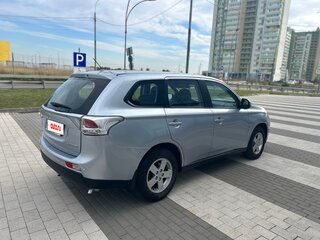 2012 Mitsubishi Outlander III, серый, 925000 рублей, вид 3