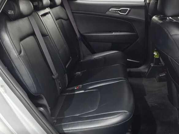 2023 Kia Sportage SWB V, серый, 2235000 рублей - вид 16
