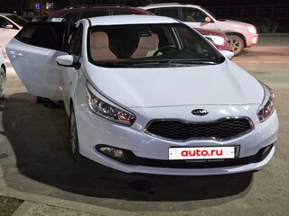 2013 Kia Ceed II, белый, 900000 рублей, вид 1