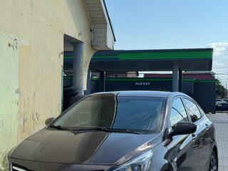 2015 Hyundai Solaris I Рестайлинг, коричневый, 820000 рублей, вид 4