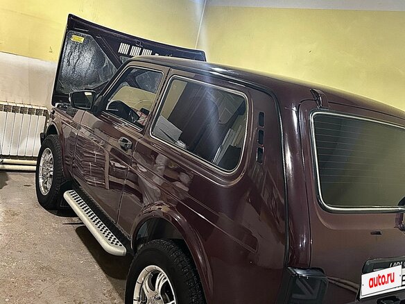 2013 Lada (ВАЗ) 2121 (4x4) I Рестайлинг, пурпурный, 600000 рублей - вид 4