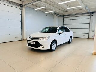 2015 Toyota Corolla Axio XI (E160, E170, E180) Рестайлинг 1, белый, 1139000 рублей, вид 2