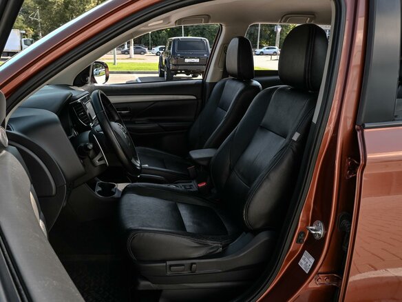2012 Mitsubishi Outlander III, коричневый, 1235000 рублей - вид 9