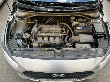2019 Hyundai Solaris II, серебристый, 1395000 рублей, вид 3