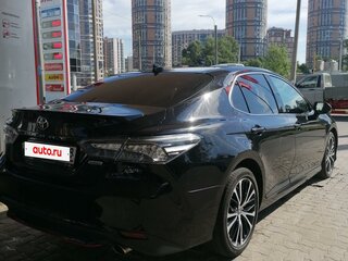 2020 Toyota Camry VIII (XV70), чёрный, 2990000 рублей, вид 4