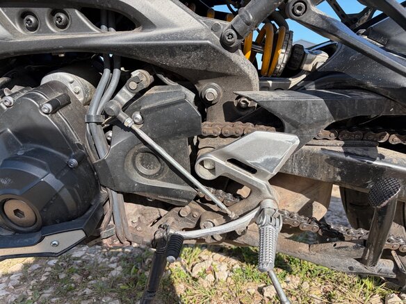 2016 Yamaha MT-09 Tracer (FJ-09), серый, 729000 рублей - вид 5