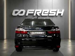 2017 Toyota Camry VII (XV50) Рестайлинг 2, чёрный, 2870000 рублей, вид 4