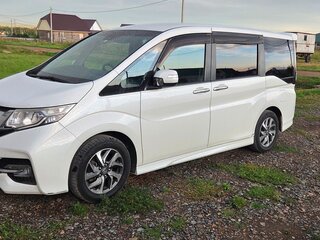 2015 Honda Stepwgn V, белый, 1650000 рублей, вид 3