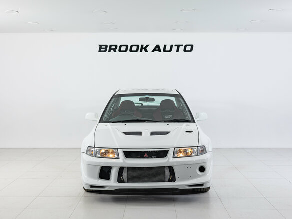2000 Mitsubishi Lancer Evolution VI, белый, 4990000 рублей - вид 1