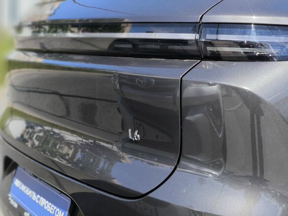 2024 Li Auto (Lixiang) L6 I, серый, 7100000 рублей - вид 10