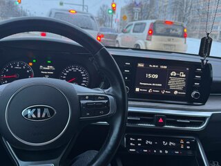 2020 Kia K5 III, серый, 2500000 рублей, вид 4