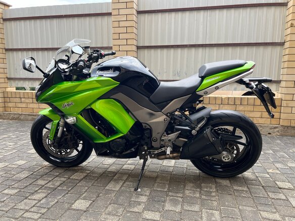 2011 Kawasaki Ninja 1000 SX, зелёный, 699000 рублей