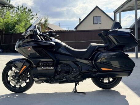 2026 Honda GL 1800 Gold Wing, чёрный, 3850000 рублей, вид 4