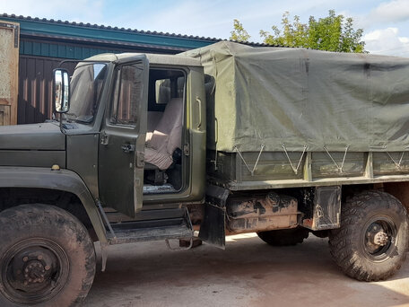 2003 ГАЗ 3308, зелёный, 1000000 рублей, вид 5