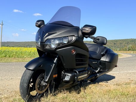 2015 Honda GL 1800 Gold Wing, чёрный, 1300000 рублей, вид 3