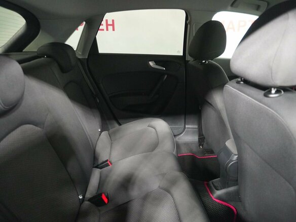 2012 Audi A1 I (8X), красный - вид 12