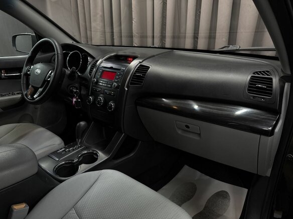 2010 Kia Sorento II, чёрный, 1119900 рублей - вид 16