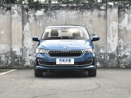 2022 Skoda Rapid II, синий, 1423000 рублей, вид 2