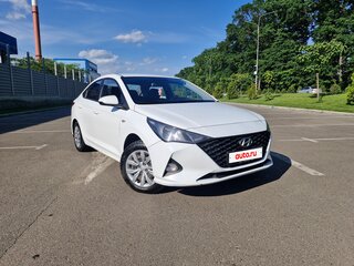 2020 Hyundai Solaris II Рестайлинг, белый, 850000 рублей, вид 5