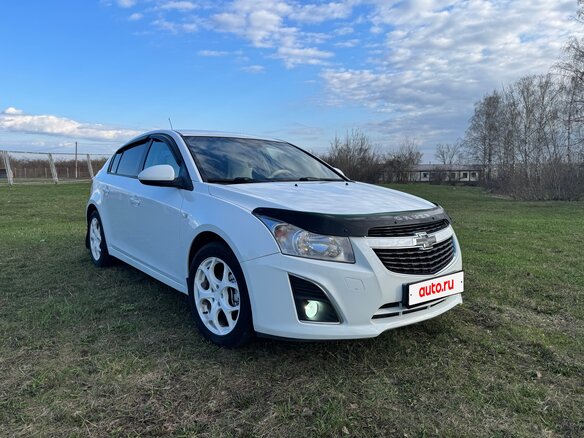 2013 Chevrolet Cruze I Рестайлинг, белый, 753000 рублей - вид 2