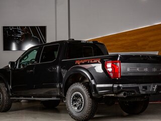 2026 Ford F-150 Raptor SuperCrew Raptor XIV Рестайлинг, чёрный, 15198000 рублей, вид 3
