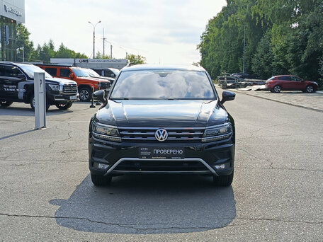 2020 Volkswagen Tiguan II, чёрный, 2685000 рублей, вид 2