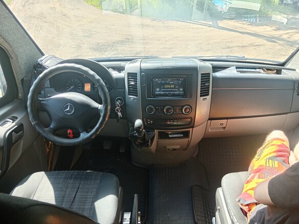 2014 Mercedes-Benz Sprinter, жёлтый, 3200000 рублей - вид 11