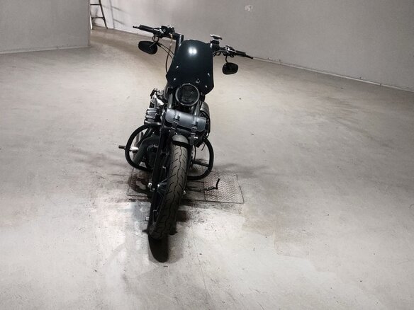 2018 Harley-Davidson Sportster 883, серый, 1090000 рублей - вид 3