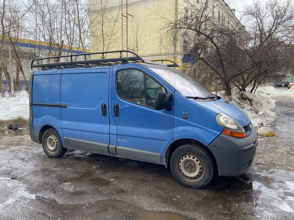 2004 Renault Trafic, синий, 1100000 рублей