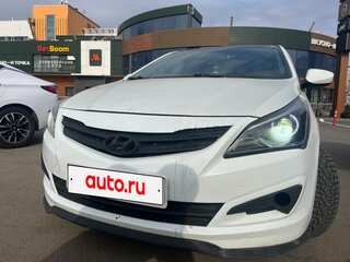 2015 Hyundai Solaris I Рестайлинг, белый, 440000 рублей, вид 1